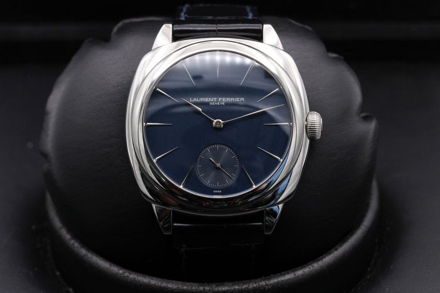 Laurent Ferrier Micro-rotor LCF013.AC.CG2